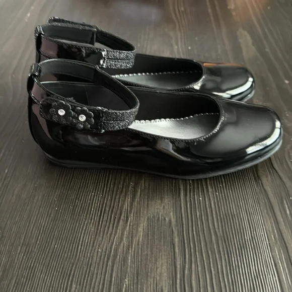 NWT Rachel Shoes Selene Black Patent Flats - Picture 3 of 5